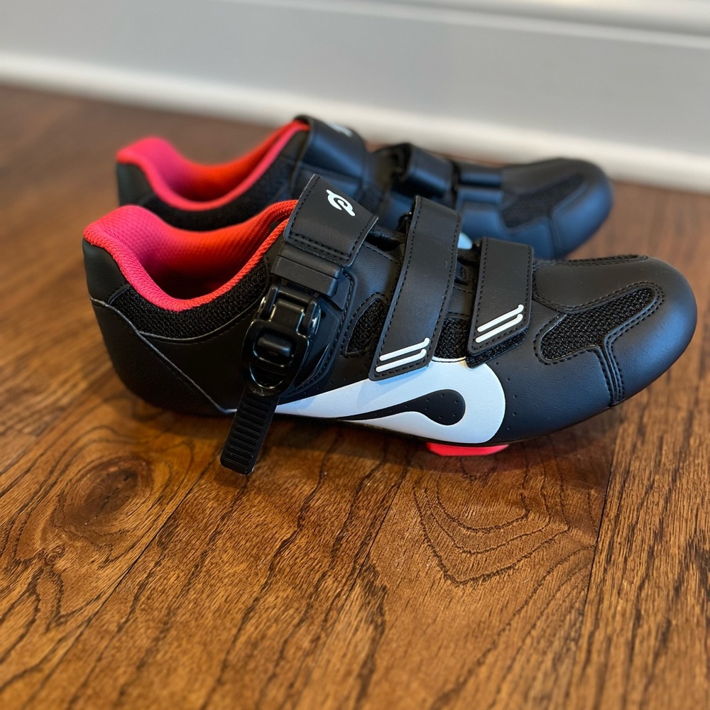 Peloton Size 9 Women’s Cycling Shoes